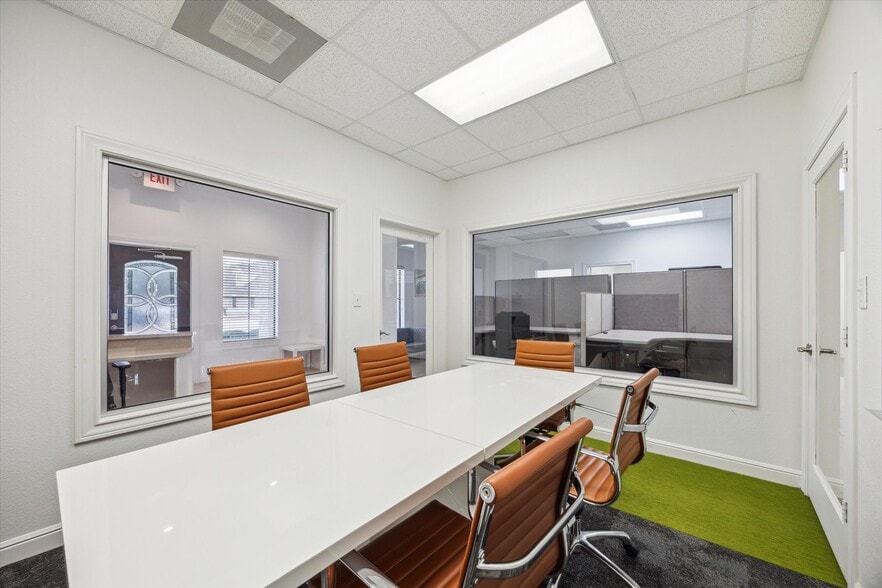 More Photos Of 9525 Huffmeister Rd, Houston Medical For Sale