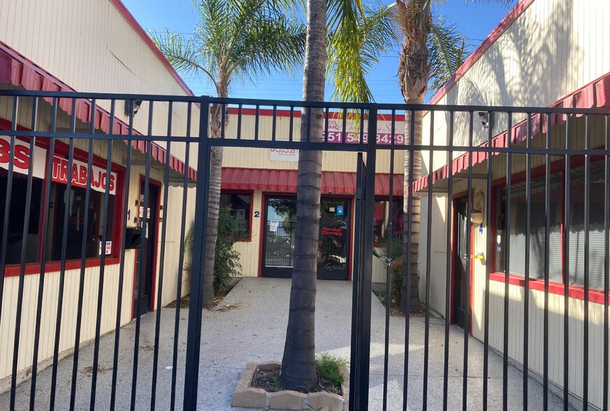 More Photos Of 716 W 6th St, Corona Storefront Retail Office For Lease