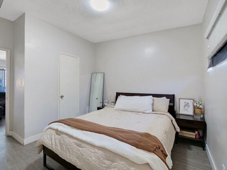 More Photos Of 11502-11506 Adco Ave, Downey Apartments For Sale