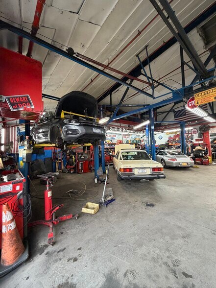 More Photos Of 732 65th St, Brooklyn Industrial For Lease