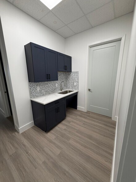 More Photos Of 15281 Ronald W Reagan Blvd, Leander Storefront Retail Office For Lease