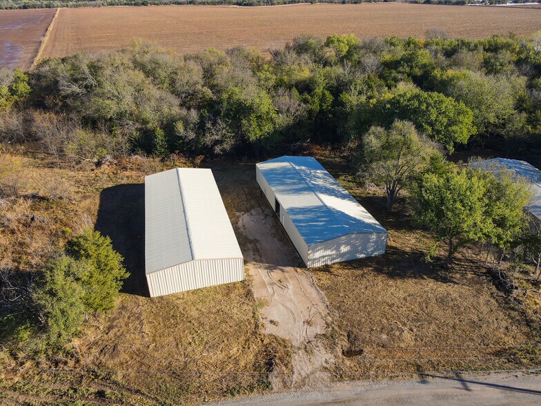 More Photos Of 8201 Centennial Farms Dr, Coyle Light Distribution For Sale