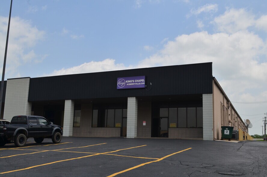 More Photos Of 910 W Trimble Ave, Berryville General Retail For Lease