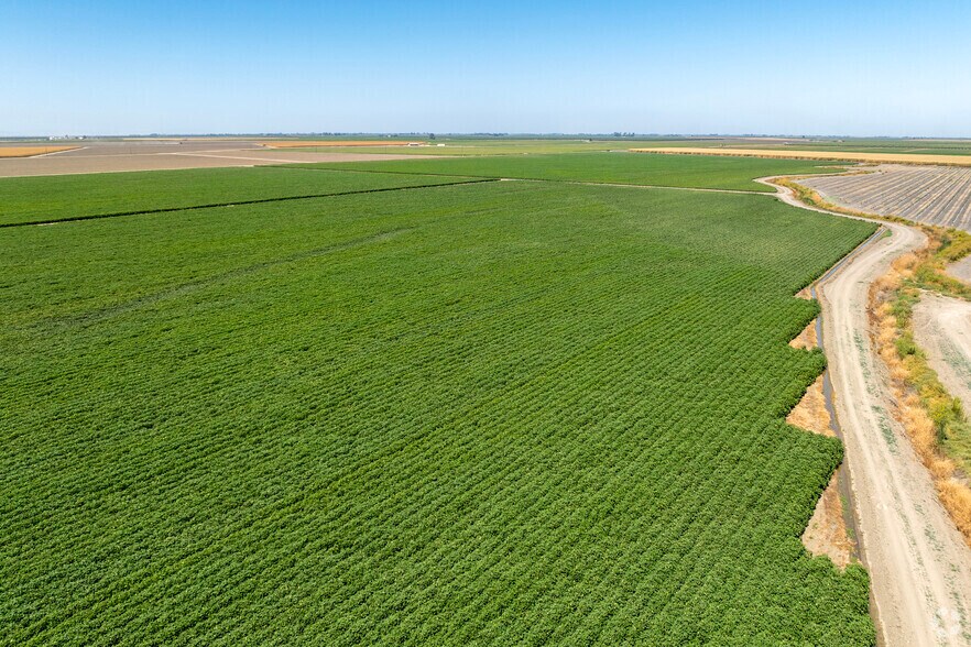 More Photos Of 0 Dos Palos Rd, Firebaugh Land For Sale