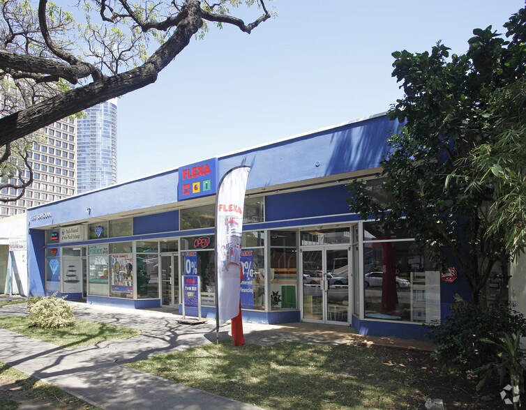 More Photos Of 1356 Kapiolani Blvd, Honolulu Freestanding For Lease