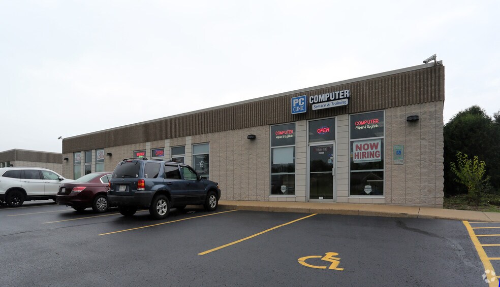 More Photos Of 16660-16666 W National Ave, New Berlin Office For Lease