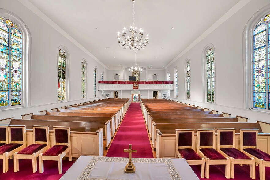 More Photos Of 132 W High St, Somerville Religious Facility For Sale