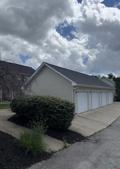 More Photos Of 102 Weist Pl, Louisville Apartments For Sale