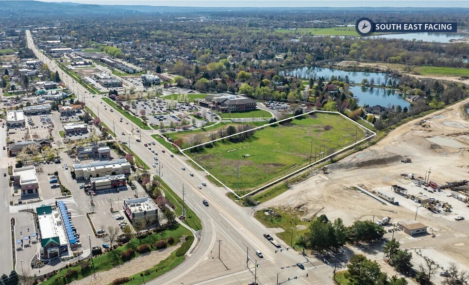 More Photos Of 2900 E State St, Eagle Land For Sale
