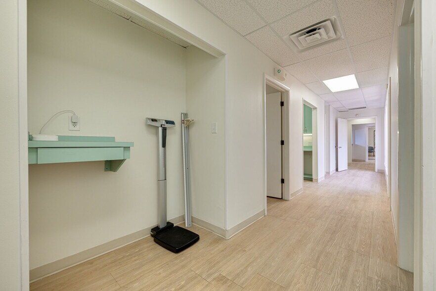 More Photos Of 1105 S Fort Harrison Ave, Clearwater Medical For Lease