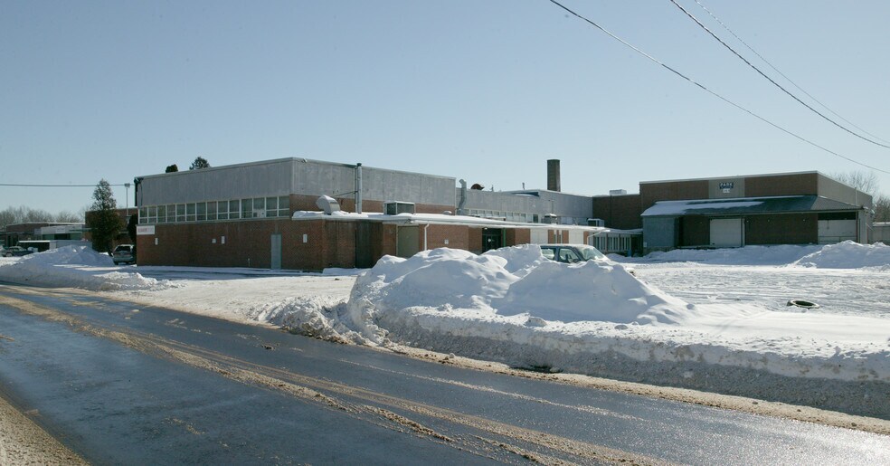 More Photos Of 263-275 Park Ave, East Hartford Warehouse For Lease