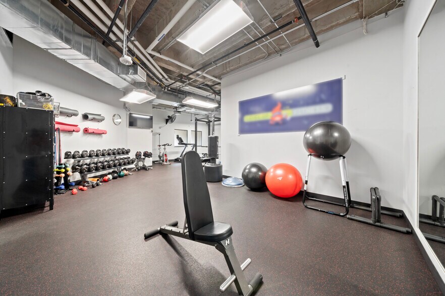 More Photos Of 7620 Guadalupe St, Austin Office For Lease