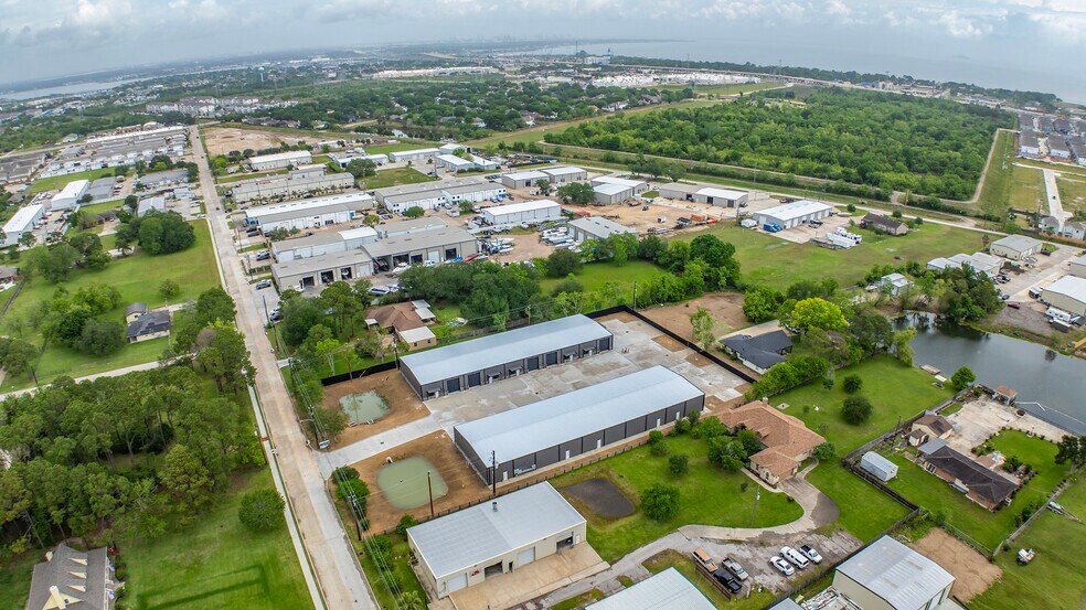 More Photos Of 2317 Anders Ln, Kemah Unknown For Lease