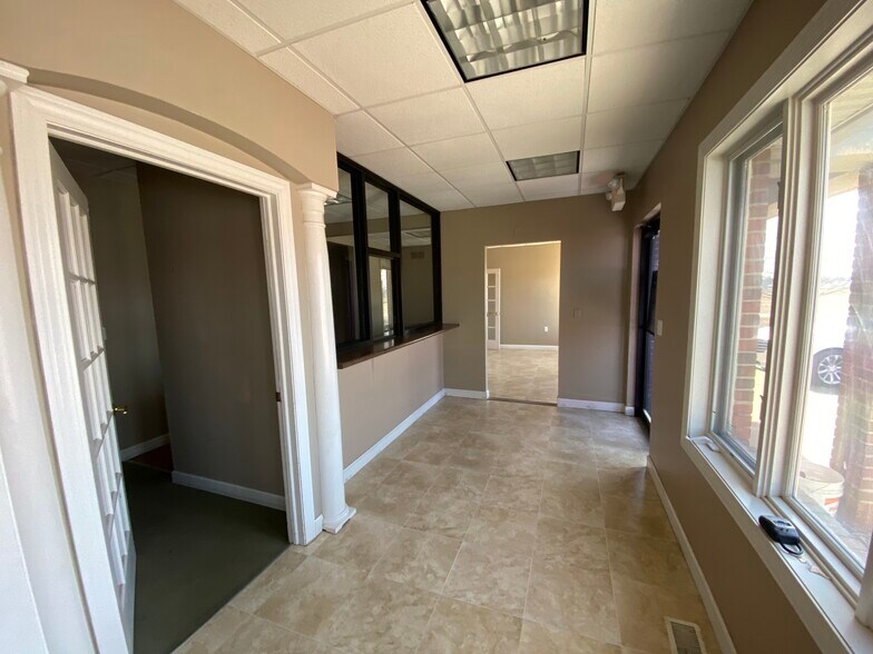 More Photos Of 131-137 Keveling Dr, Saline Medical For Sale