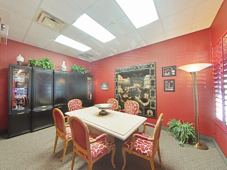 More Photos Of 4091 De Zavala Rd, San Antonio Office For Sale