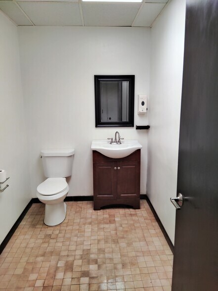 More Photos Of 2511 National Dr, Garland Industrial For Sale