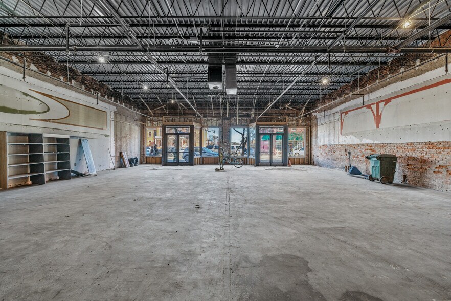 More Photos Of 116 S Broad St, Monroe Restaurant For Lease