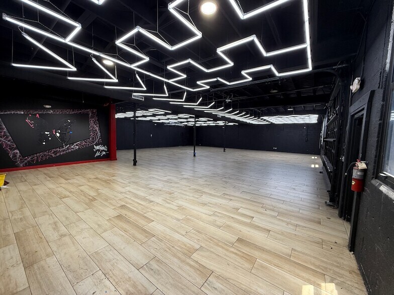 More Photos Of 816 NW 6th Ave, Fort Lauderdale Warehouse For Lease