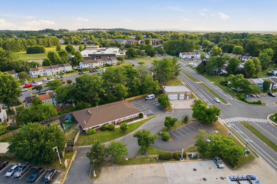 More Photos Of 83 Sugarland Run Dr, Sterling Daycare Center For Lease