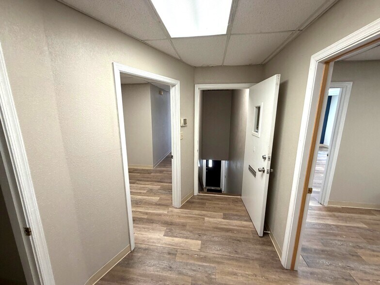 More Photos Of 850 W 40th St, Norfolk Office For Lease