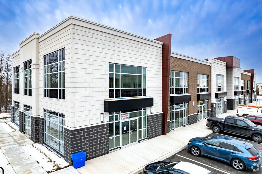 More Photos Of 3495 Rebecca St, Oakville Office For Sale