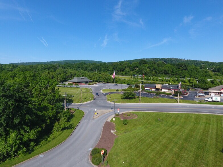 Primary Photo Of 205 Frederick Rd, Thurmont Restaurant For Lease
