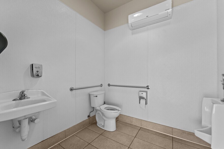 More Photos Of 1151 W Wickenburg Way, Wickenburg Fast Food For Sale