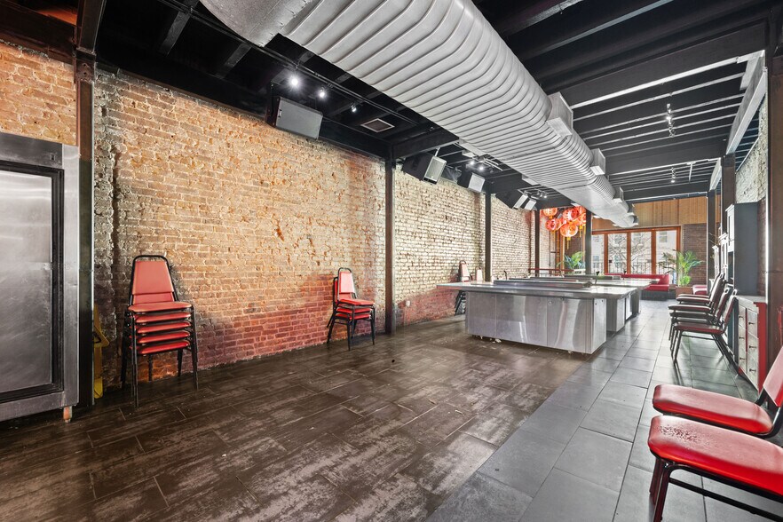 More Photos Of 122 Dyckman St, New York Restaurant For Lease