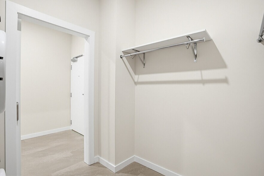 More Photos Of 250 College Ave, Lancaster Apartments For Lease