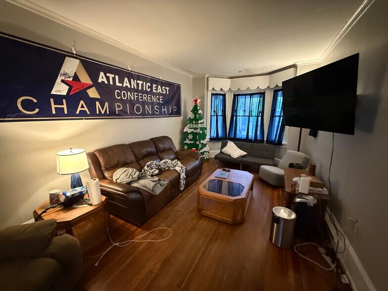 More Photos Of , Scranton Unknown For Sale