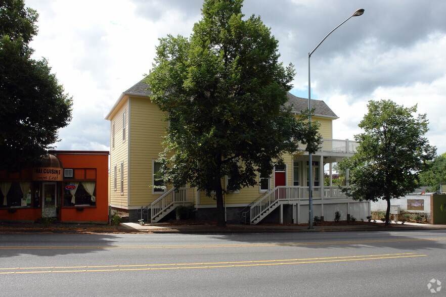 Primary Photo Of 2644 SE Powell Blvd, Portland Apartments For Sale