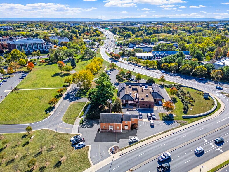 More Photos Of 650 Millwood Ave, Winchester Office For Lease