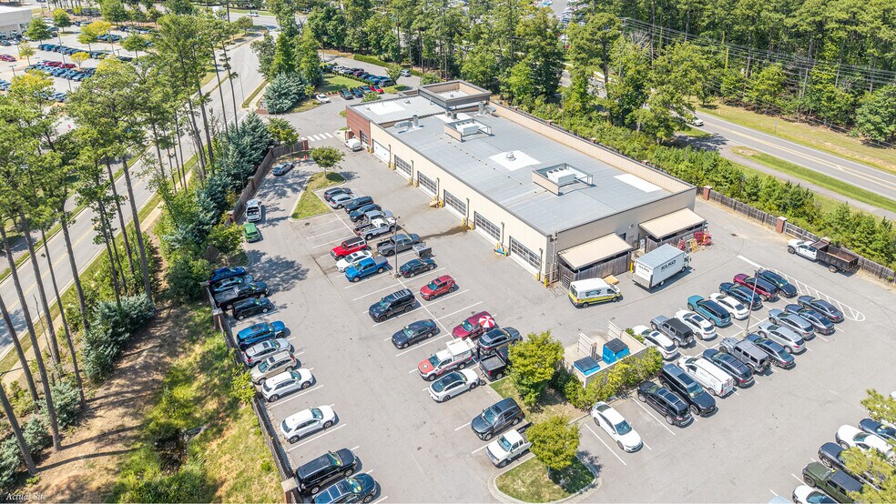 More Photos Of 1290 Pine Plaza Dr, Apex Auto Repair For Sale