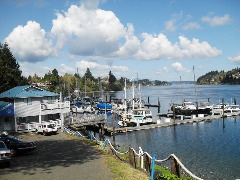 Primary Photo Of 1805 Thompson Dr, Bremerton Marina For Sale