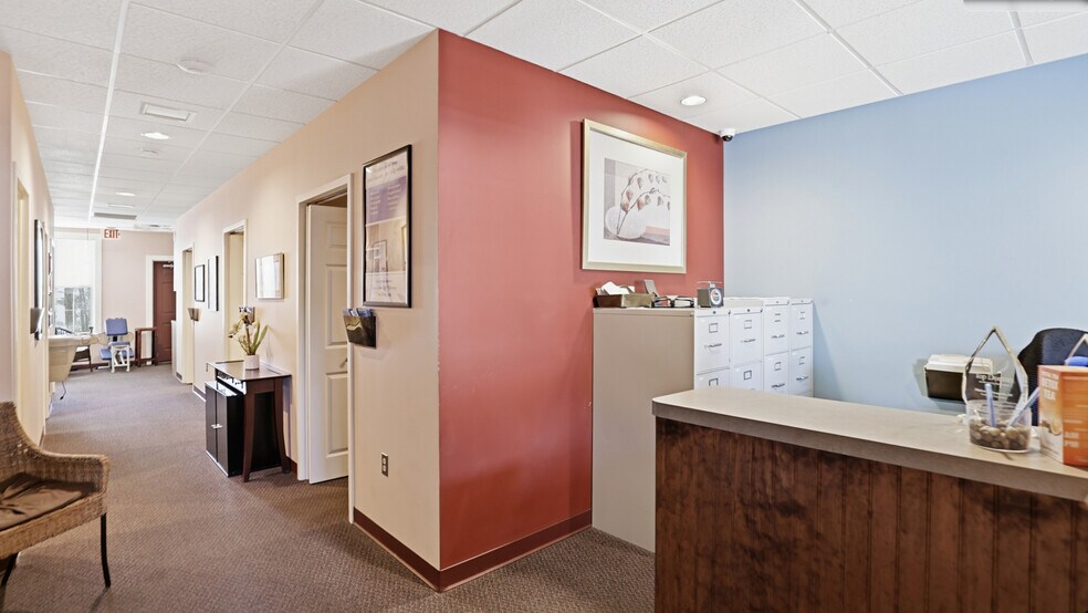 More Photos Of 11535 Nuckols Rd, Glen Allen Office For Sale