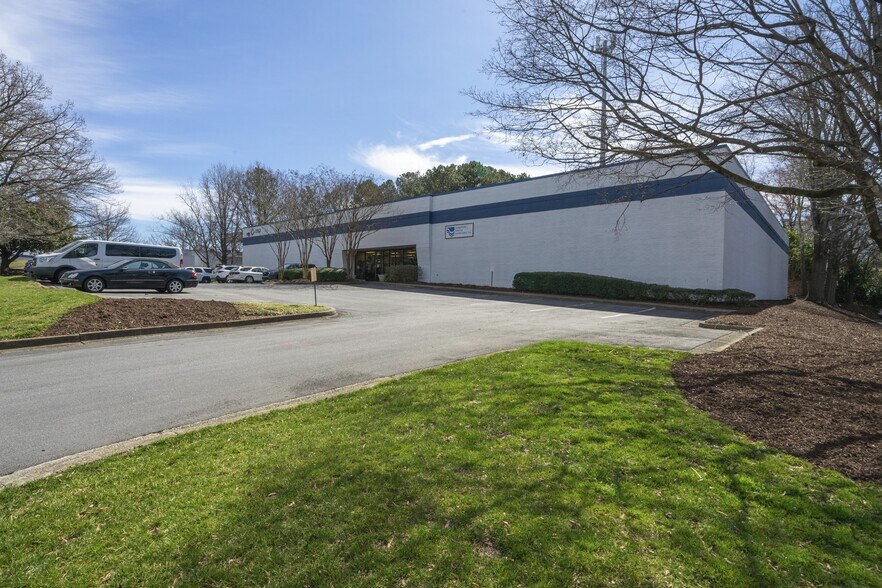 Primary Photo Of 3062 Kingston Ct SE, Marietta Distribution For Lease