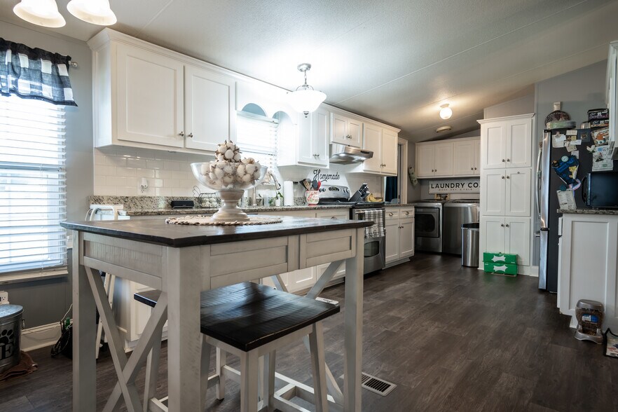 More Photos Of 3655 Neese Commerce Rd, Hull Multifamily For Sale