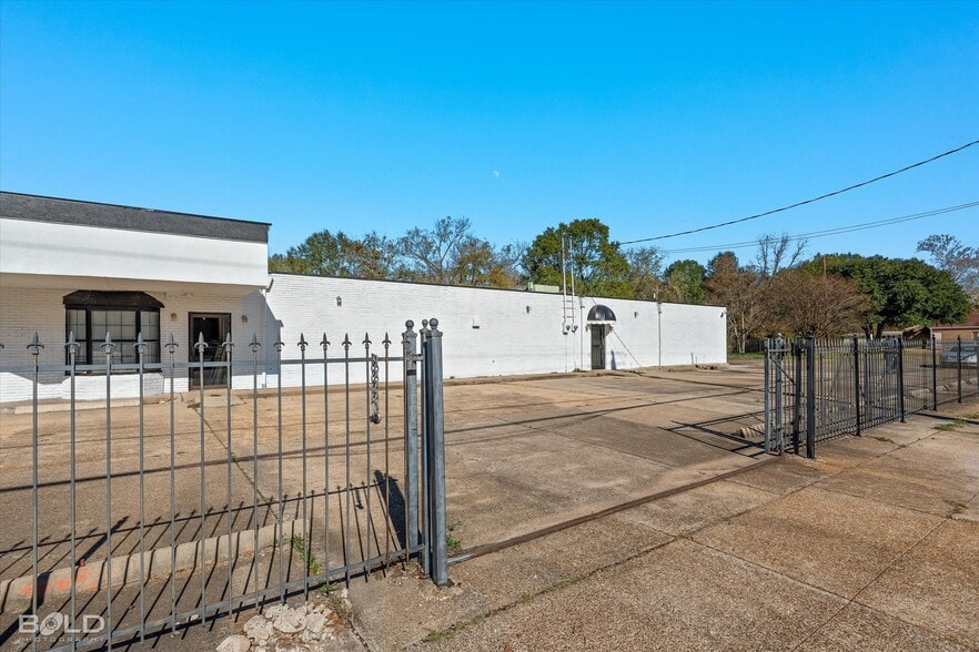More Photos Of 4140 Hollywood Ave, Shreveport Healthcare For Sale
