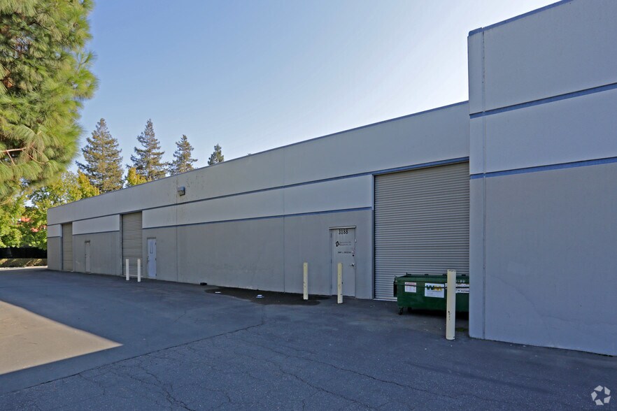 More Photos Of 3064-3190 Industrial Blvd, West Sacramento Research And Development For Lease