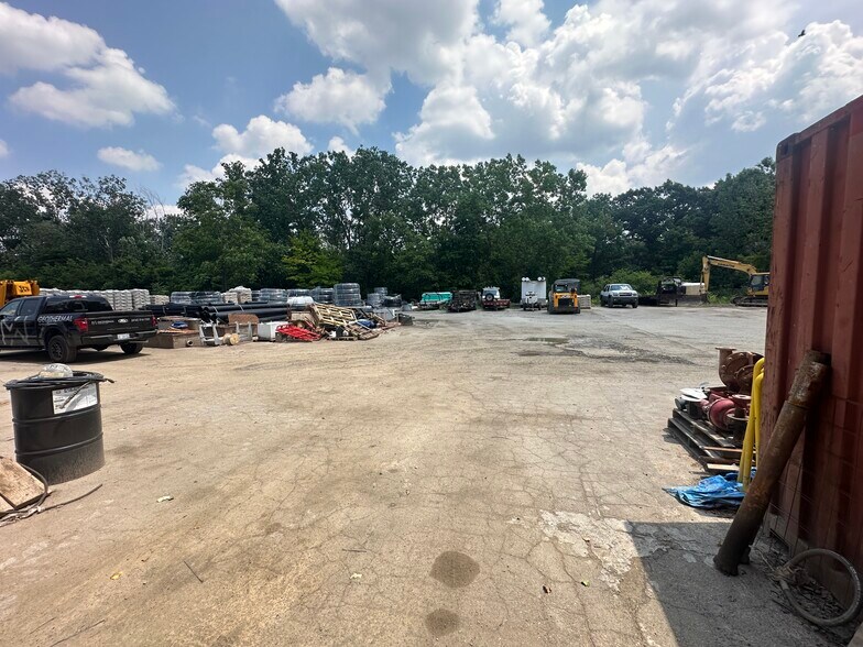 More Photos Of 4546 Roger B Chaffee Memorial Dr SE, Grand Rapids Warehouse For Sale