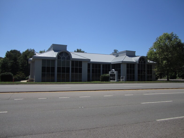 More Photos Of 2727 Electric Rd, Roanoke Office For Sale