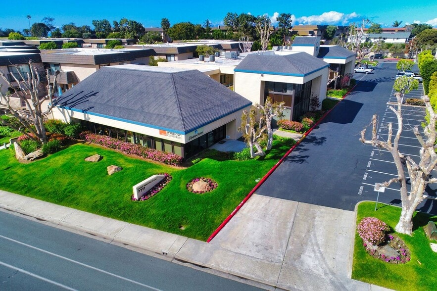 Primary Photo Of 777 S Highway 101, Solana Beach Office For Lease