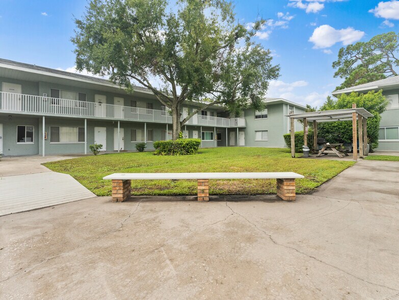 More Photos Of , Saint Petersburg Unknown For Sale