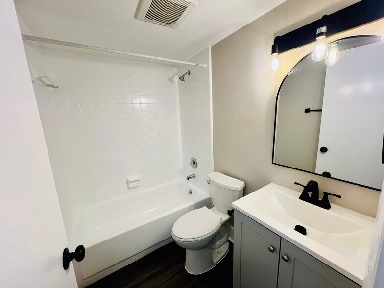 More Photos Of 2035 Alpine Rd, Clearwater Apartments For Sale