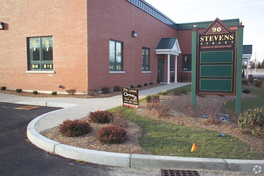 More Photos Of 90 Stevens St, Taunton Office For Sale