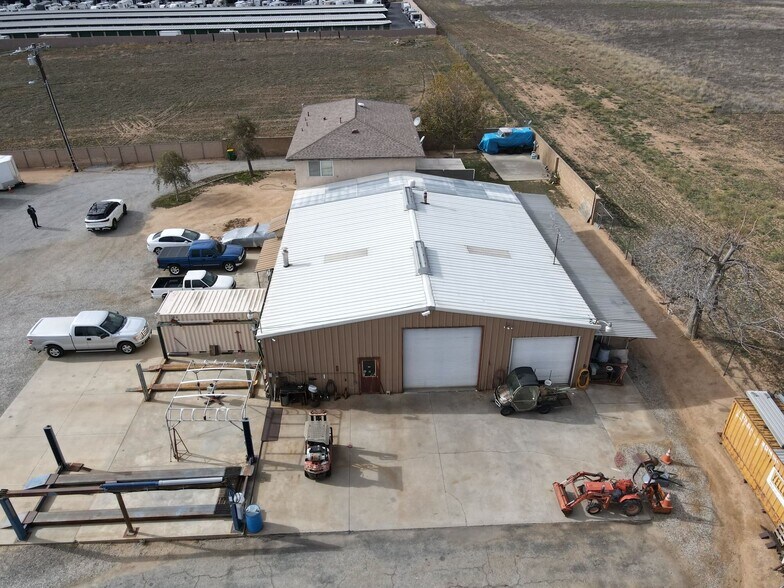 More Photos Of 950 Western Knolls Ave, Beaumont Industrial For Sale