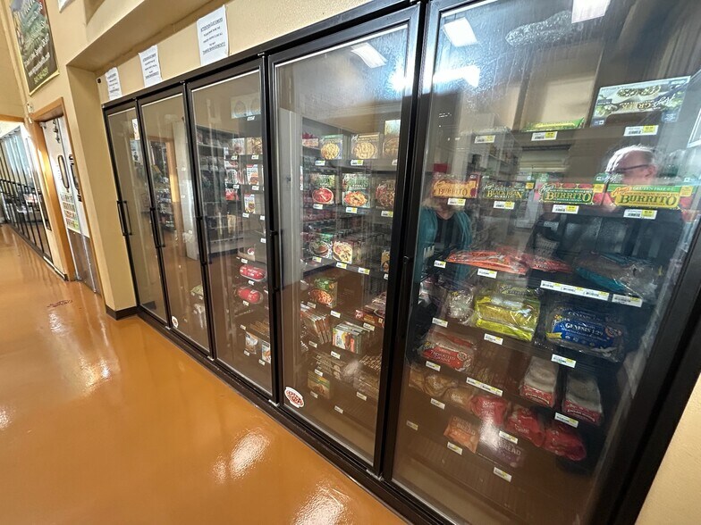 More Photos Of 722 S A St, Springfield Freestanding For Sale