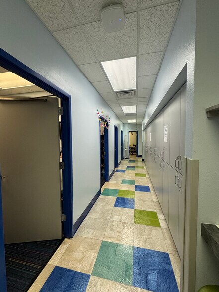 More Photos Of 3131 S Center St, Arlington Medical For Lease
