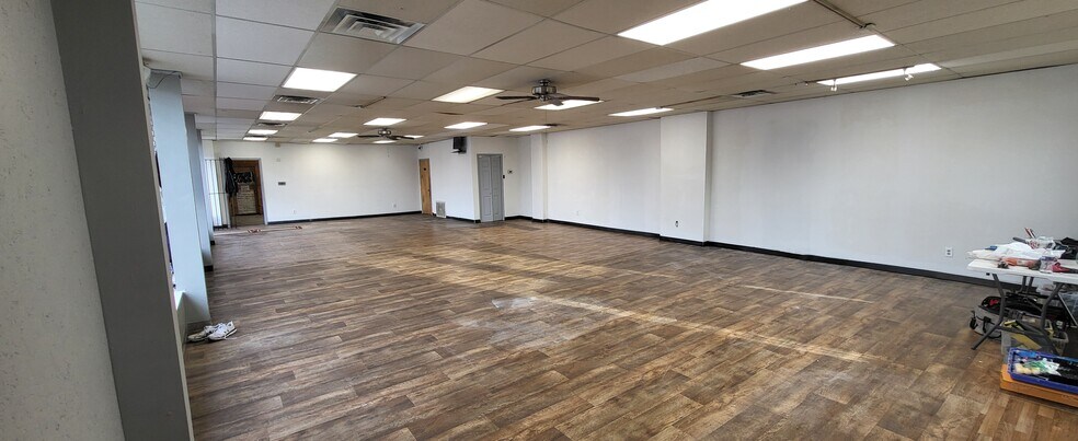 More Photos Of 7741 Frankford Ave, Philadelphia Freestanding For Sale