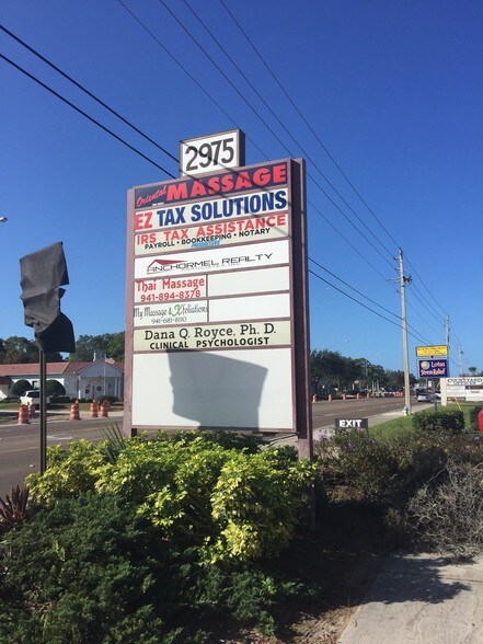 More Photos Of 2975 Bee Ridge Rd, Sarasota Medical For Lease